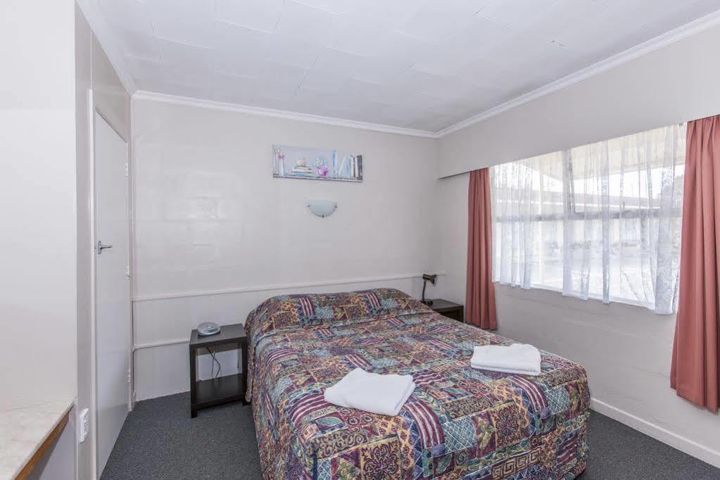 Kensington Motel Whangarei Exteriör bild
